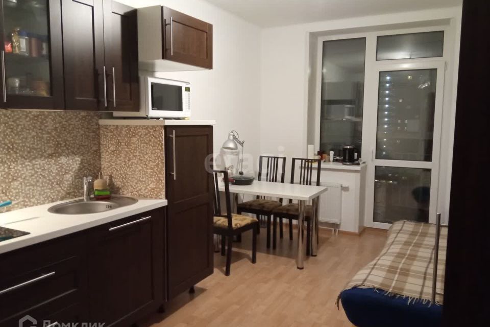 Продаётся 2-комнатная квартира, 66.7 м²