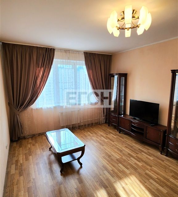Продаётся 1-комнатная квартира, 38.5 м²