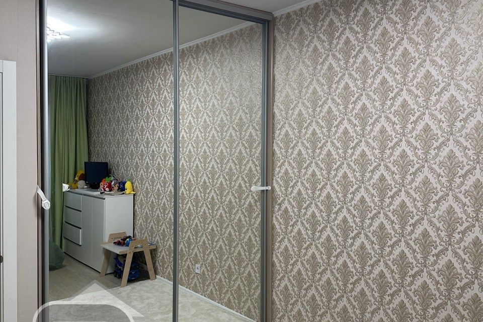 Продаётся 1-комнатная квартира, 38 м²