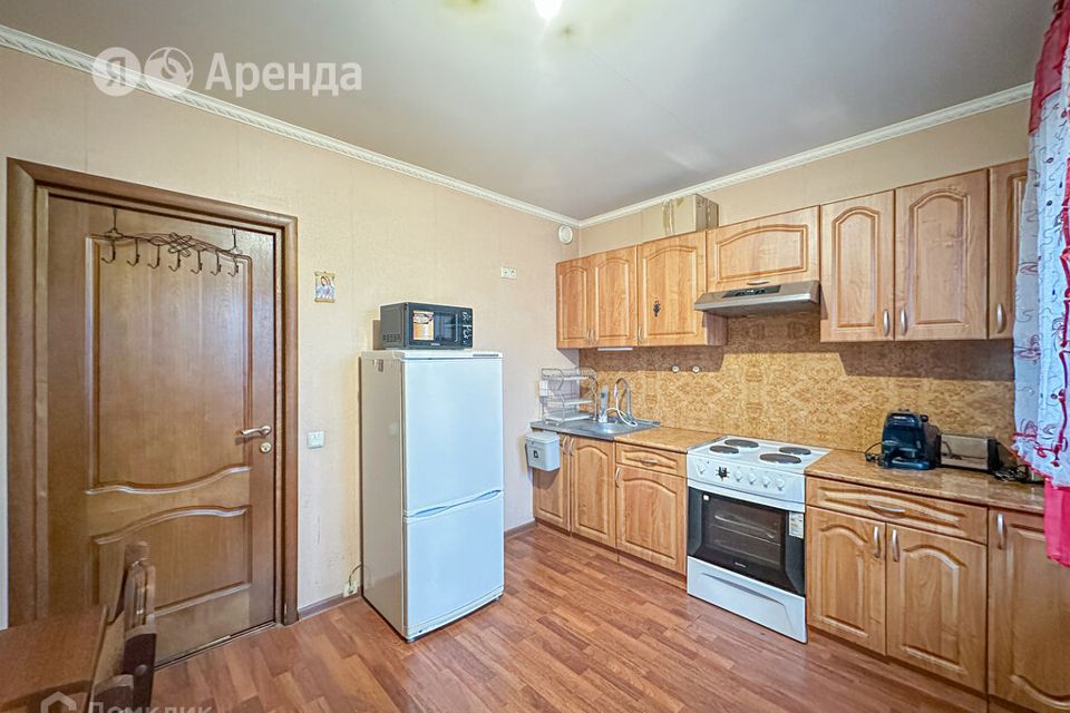 Сдаётся 1-комнатная квартира, 42 м²