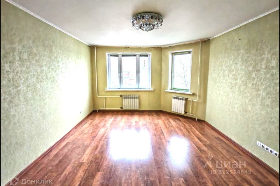 Продаётся 1-комнатная квартира, 42.4 м²