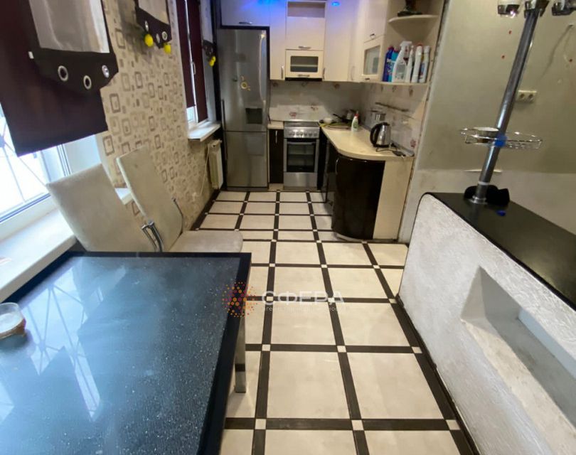 Сдаётся 3-комнатная квартира, 58 м²