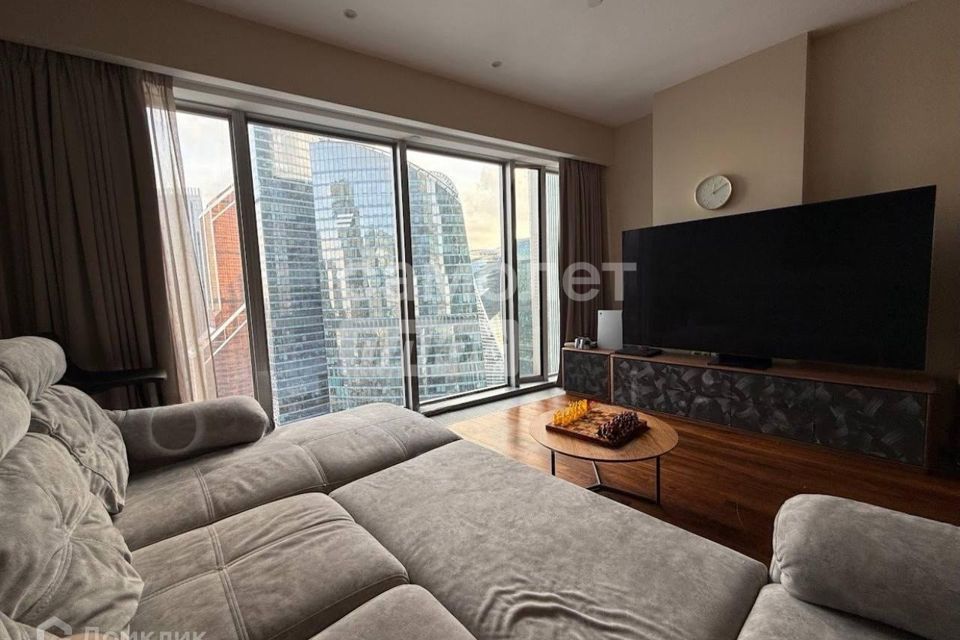 Сдаётся 2-комнатная квартира, 90 м²