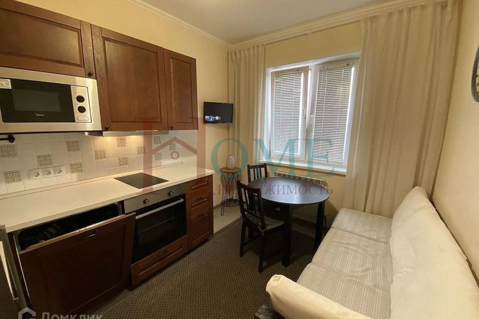 Сдаётся 1-комнатная квартира, 40 м²
