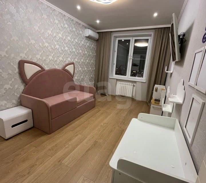 Продаётся 2-комнатная квартира, 55.7 м²