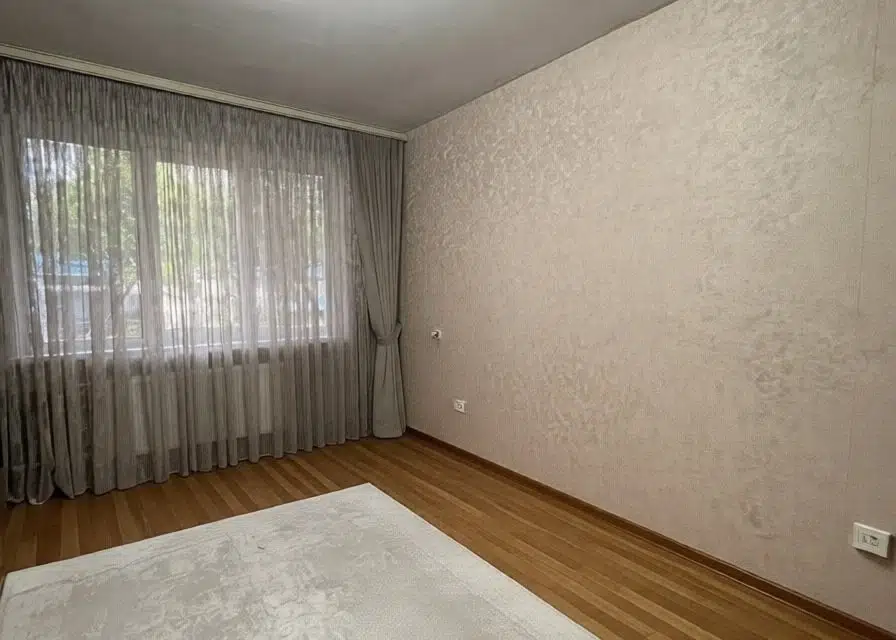 Продаётся 3-комнатная квартира, 57.2 м²