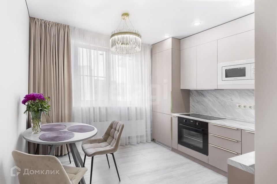 Продаётся 2-комнатная квартира, 58 м²