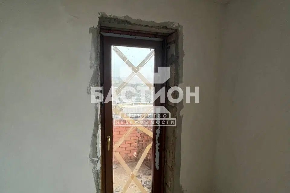 Продаётся 3-этажный дом, 340 м²