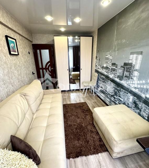 Продаётся 3-комнатная квартира, 62.6 м²