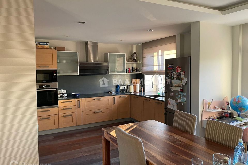Продаётся 1-комнатная квартира, 78.8 м²