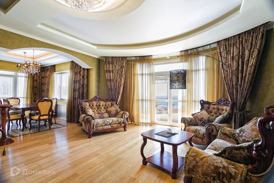 Продаётся 5-комнатная квартира, 416.52 м²