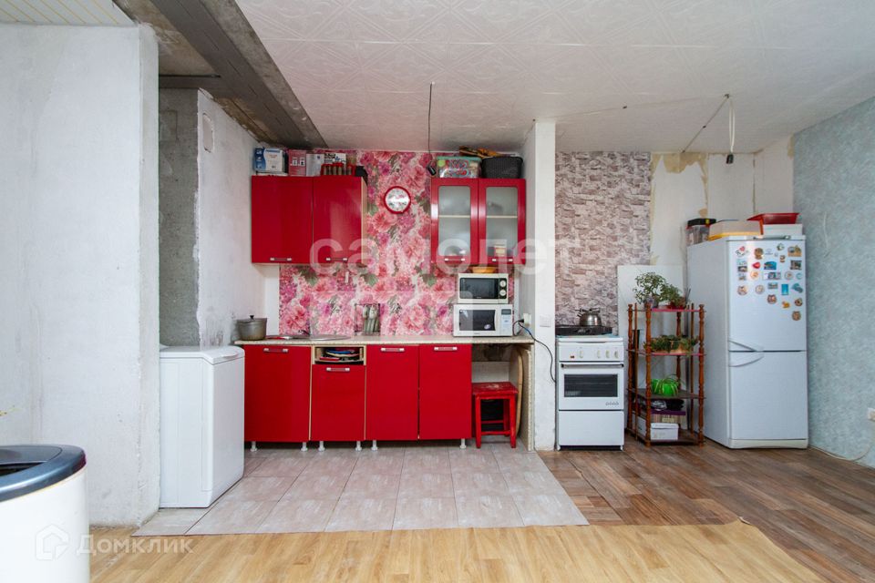 Продаётся 3-комнатная квартира, 56.9 м²