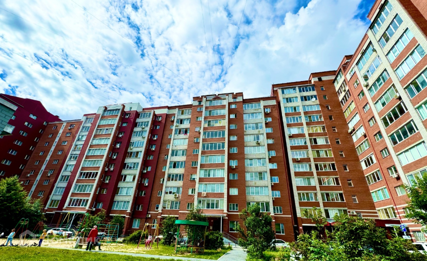 Продаётся 5-комнатная квартира, 140.6 м²