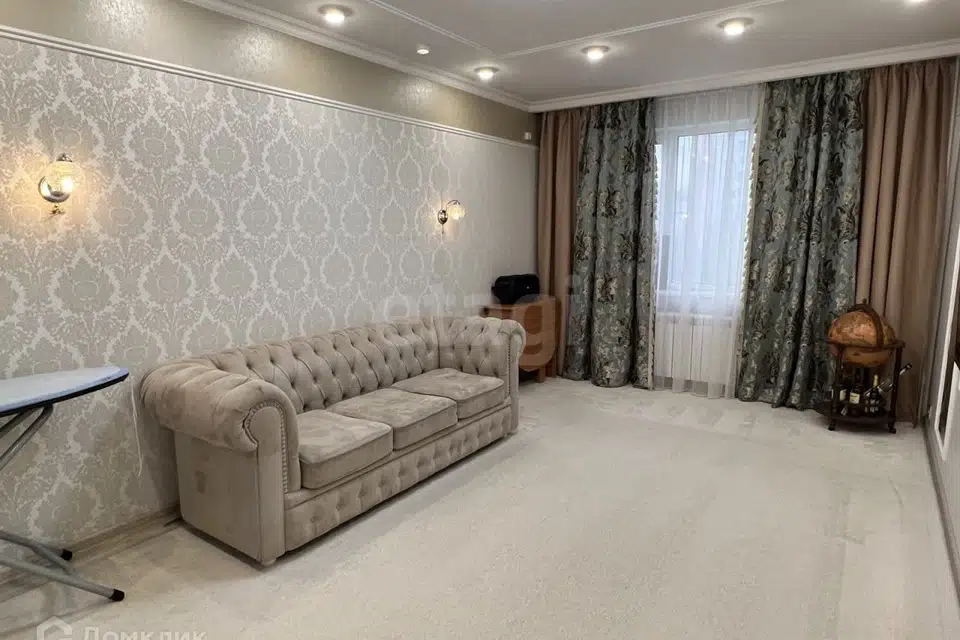 Продаётся 4-комнатная квартира, 100 м²
