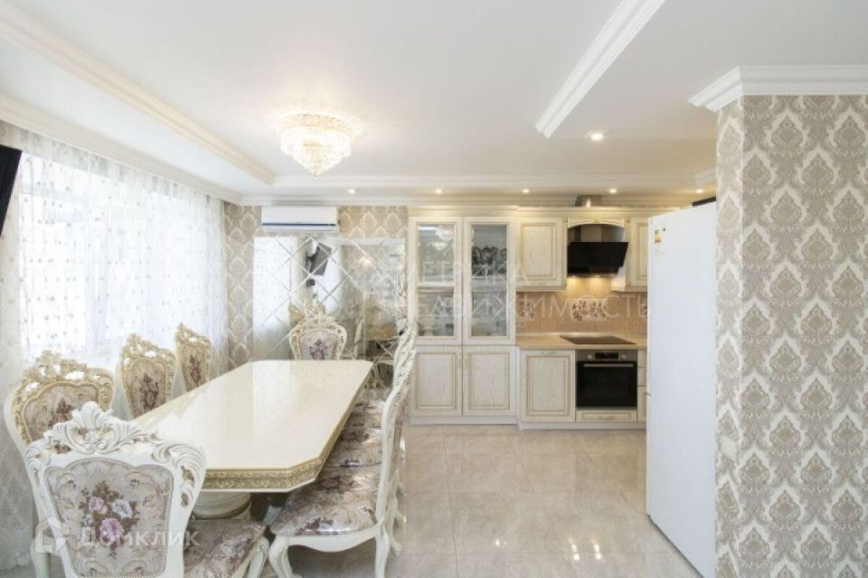 Продаётся 2-комнатная квартира, 74 м²