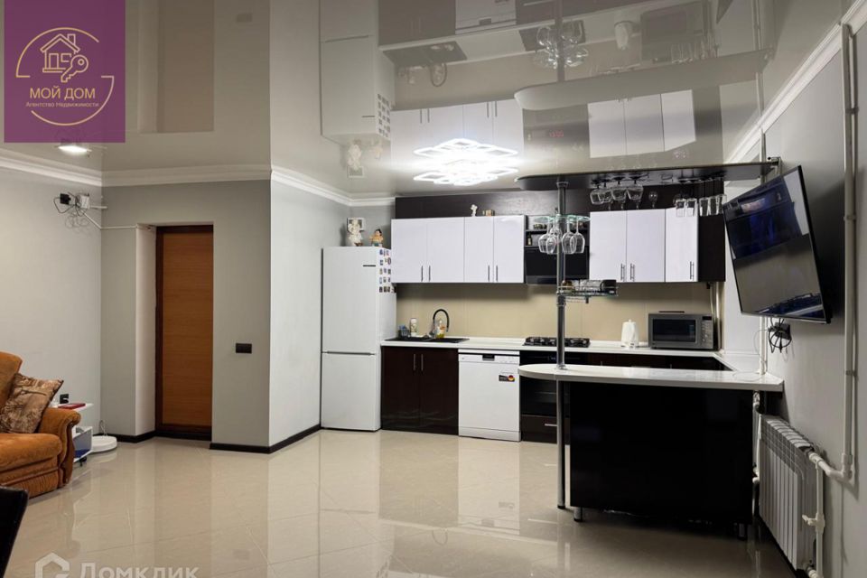 Продаётся 4-комнатная квартира, 76.2 м²