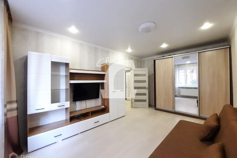 Сдаётся 1-комнатная квартира, 42 м²