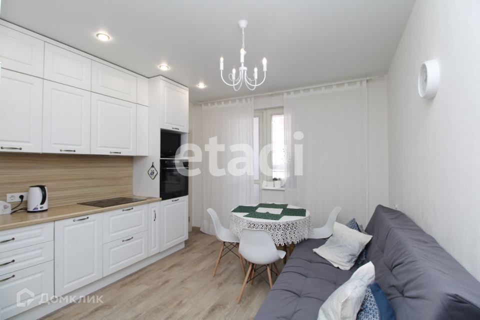 Продаётся 2-комнатная квартира, 64.2 м²