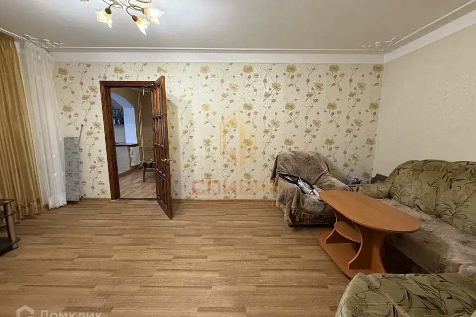 Продаётся 3-комнатная квартира, 56.9 м²