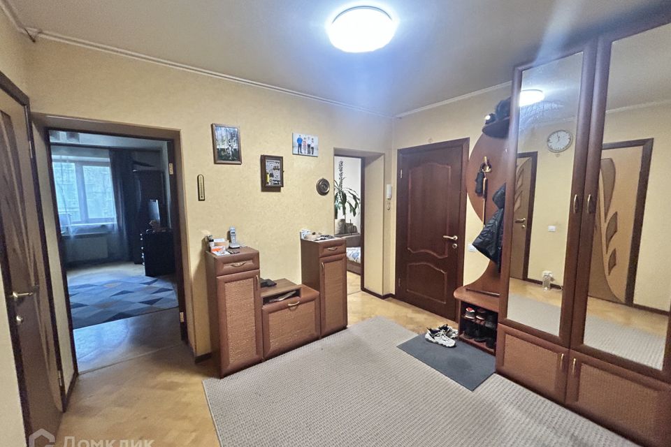 Продаётся 3-комнатная квартира, 57.7 м²