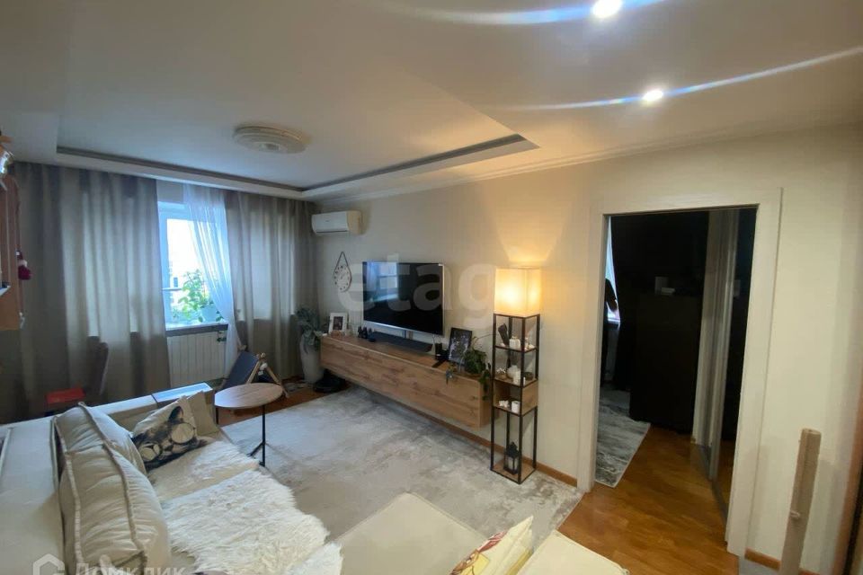 Продаётся 2-комнатная квартира, 41.8 м²