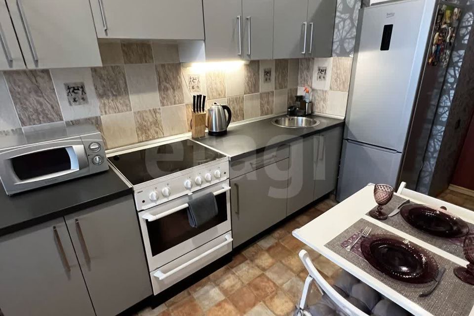 Продаётся 1-комнатная квартира, 43 м²