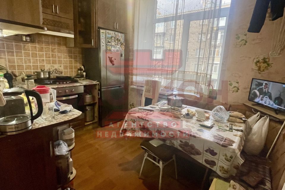 Продаётся 3-комнатная квартира, 77 м²
