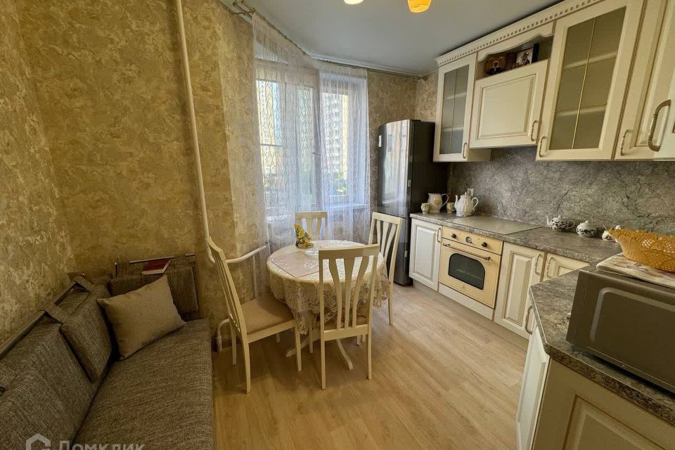 Продаётся 1-комнатная квартира, 38.6 м²