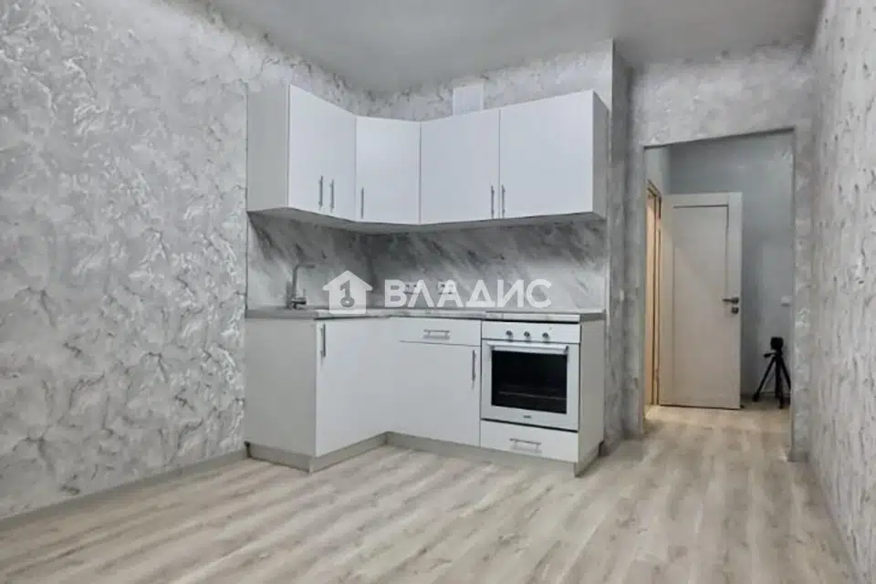 Продаётся 1-комнатная квартира, 43 м²