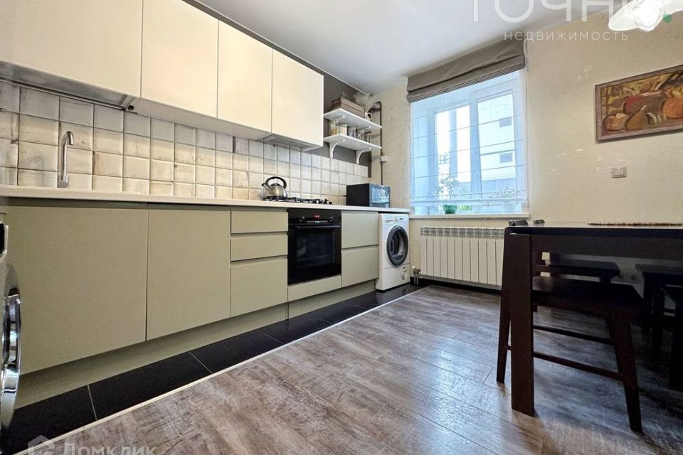 Продаётся 2-комнатная квартира, 62.2 м²