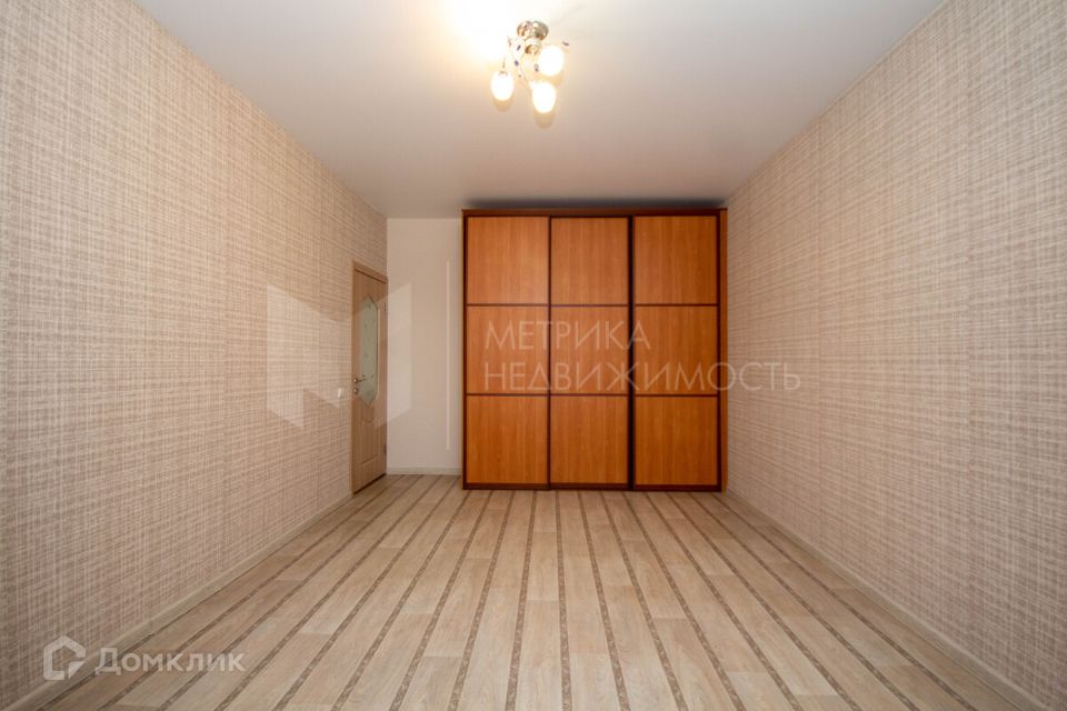 Продаётся 4-комнатная квартира, 82.5 м²