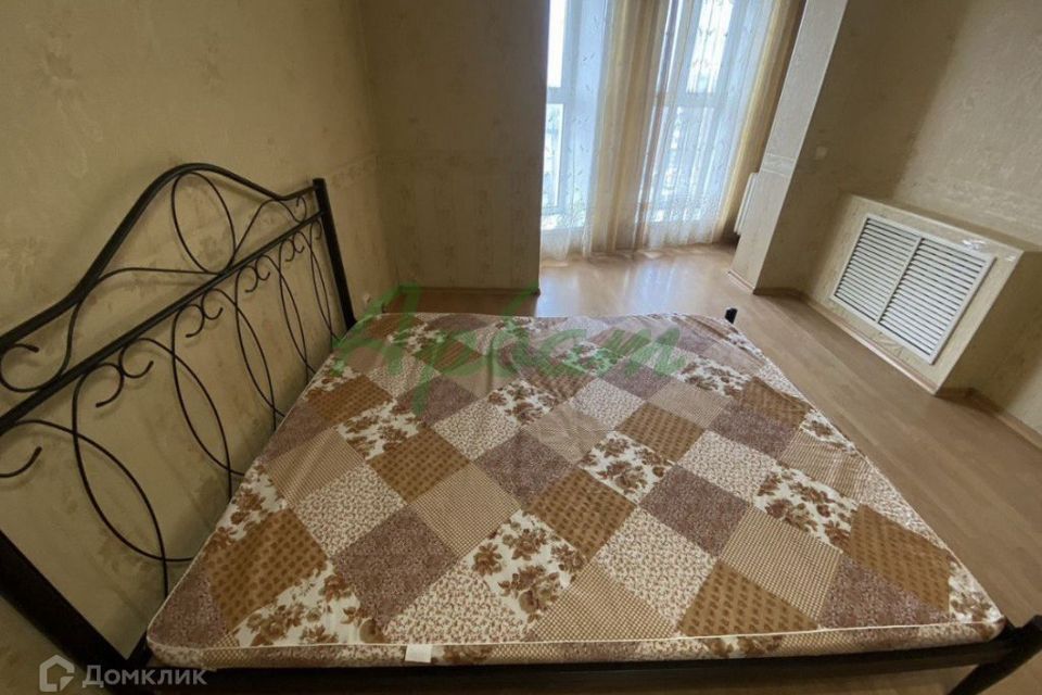 Сдаётся 1-комнатная квартира, 54 м²