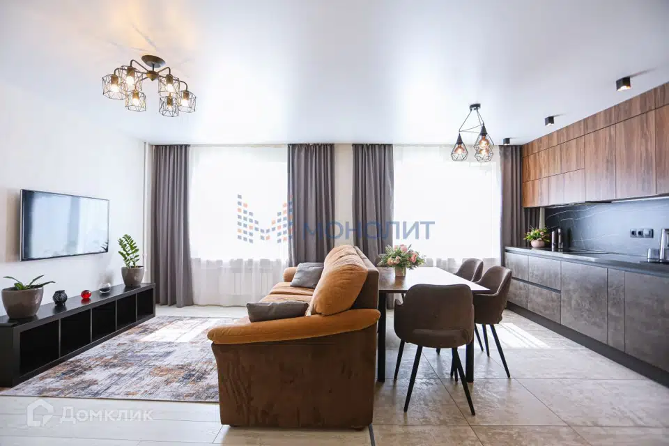 Продаётся 4-комнатная квартира, 93.3 м²