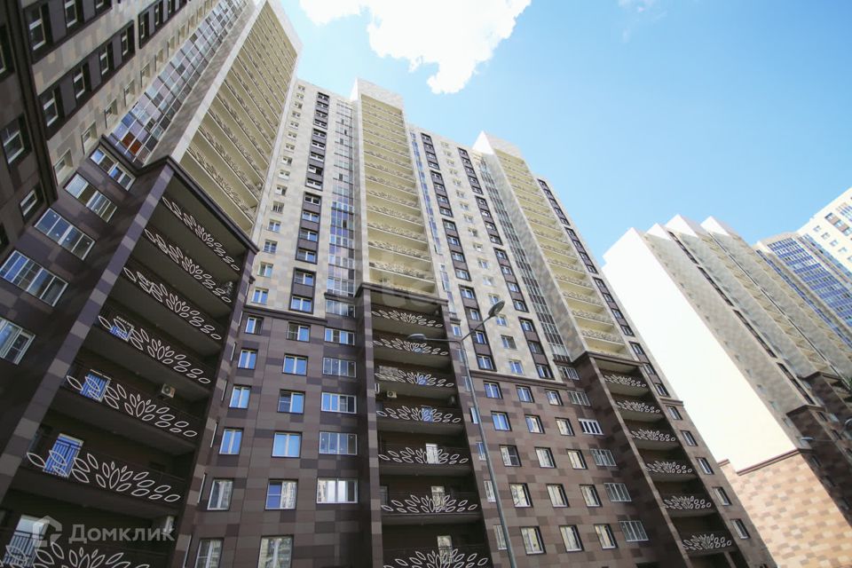 Продаётся 1-комнатная квартира, 42 м²