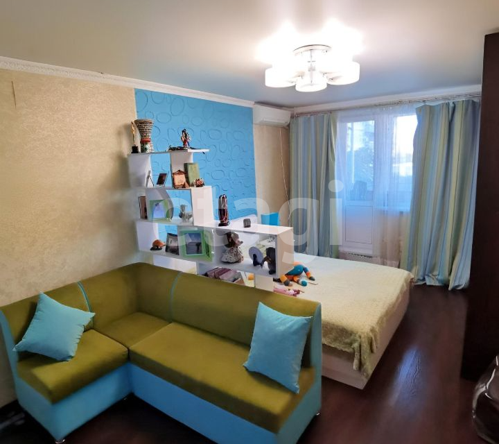 Продаётся 1-комнатная квартира, 37.7 м²