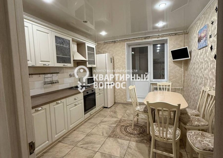 Продаётся 2-комнатная квартира, 58.7 м²