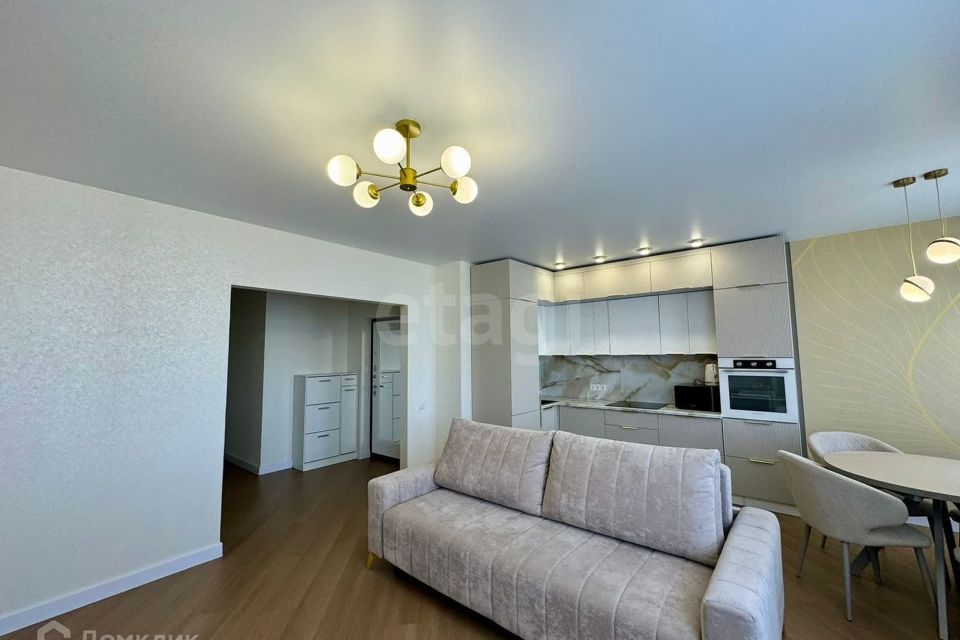 Продаётся 1-комнатная квартира, 58.82 м²