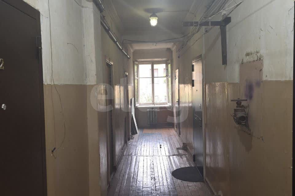 Продаётся комната в 1-комн. квартире, 13.9 м²