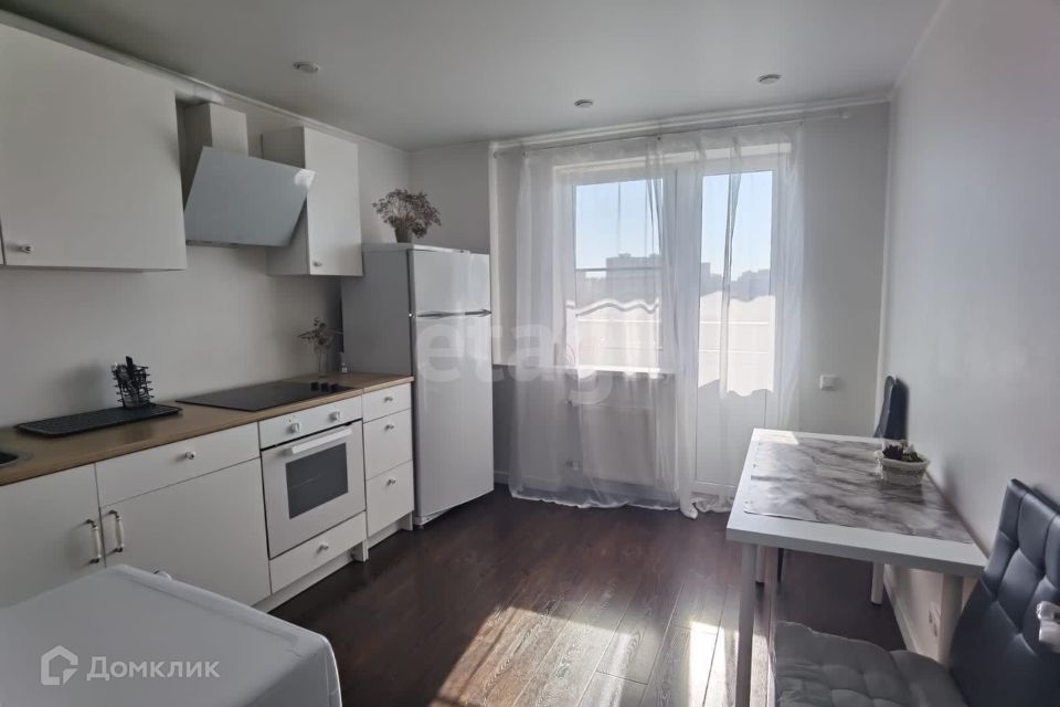 Продаётся 1-комнатная квартира, 38.2 м²