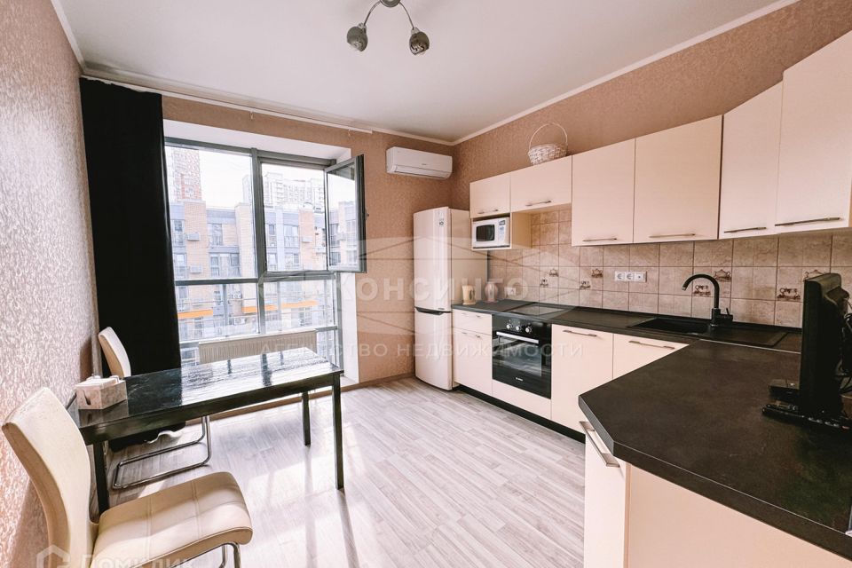 Продаётся 1-комнатная квартира, 39.4 м²