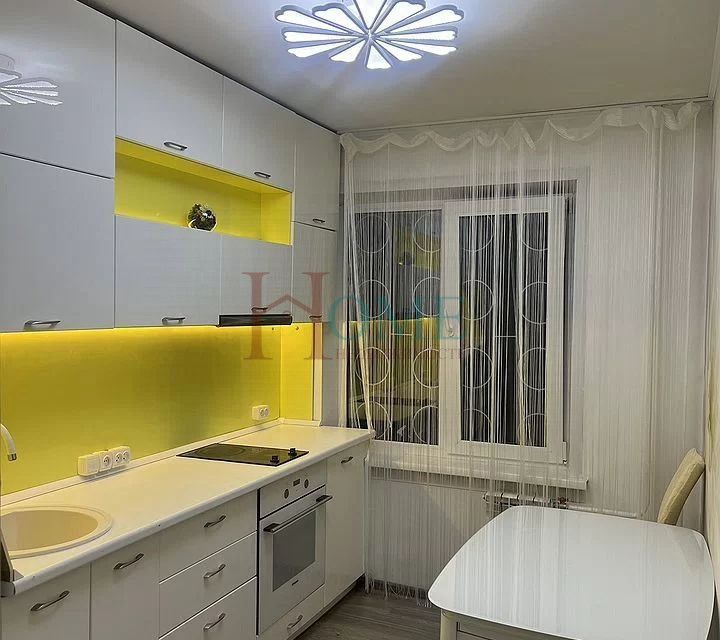 Сдаётся 2-комнатная квартира, 42 м²