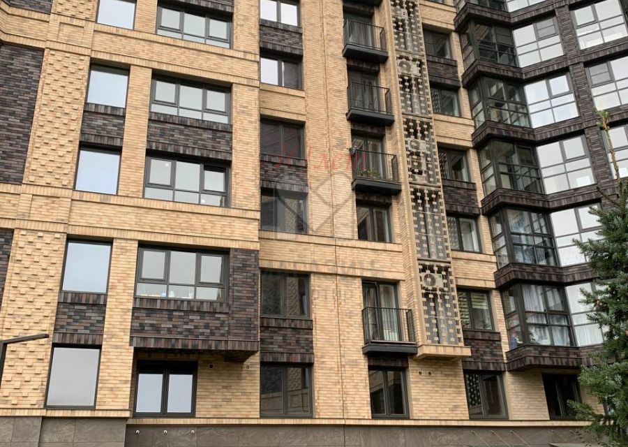 Продаётся 3-комнатная квартира, 100.5 м²