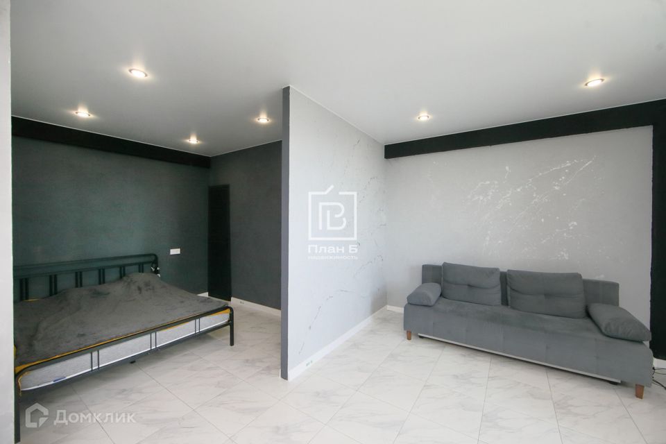 Продаётся 1-комнатная квартира, 43 м²