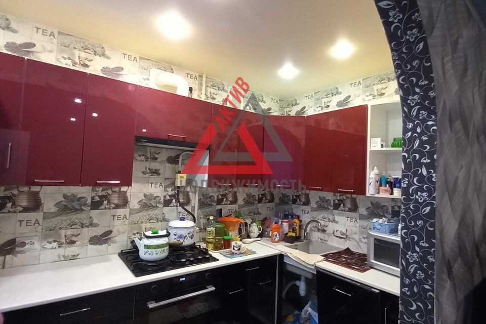 Продаётся 4-комнатная квартира, 74 м²