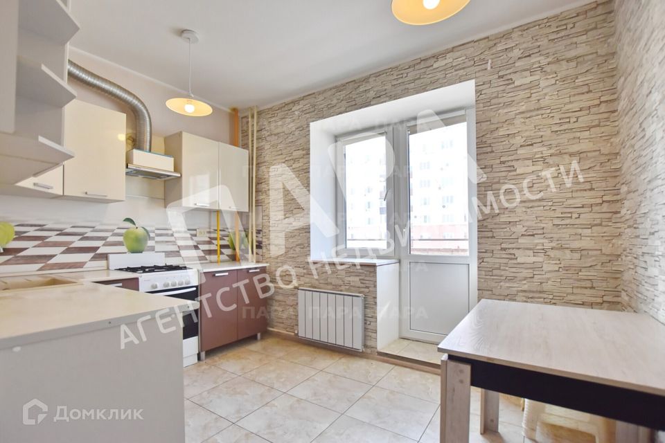 Сдаётся 2-комнатная квартира, 56 м²