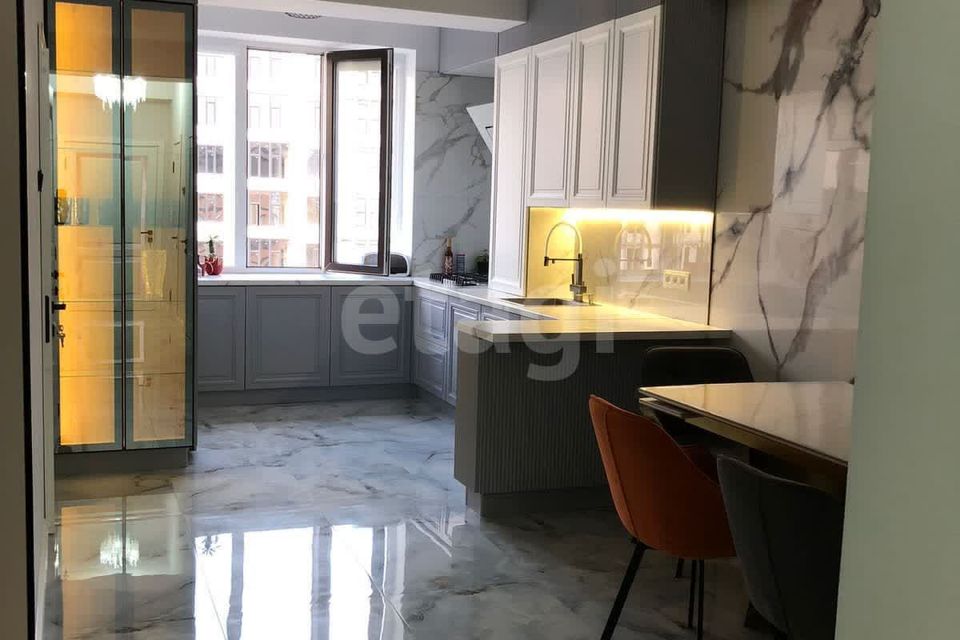 Продаётся 3-комнатная квартира, 80 м²