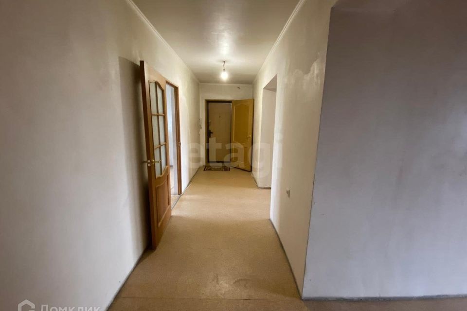 Продаётся 3-комнатная квартира, 100.3 м²