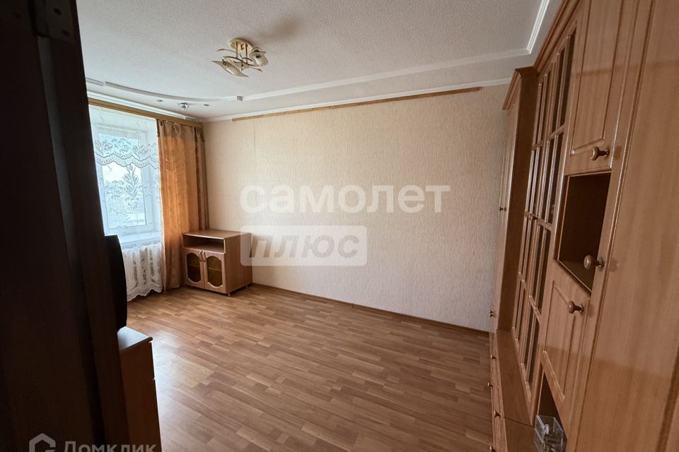 Продаётся 3-комнатная квартира, 59.3 м²
