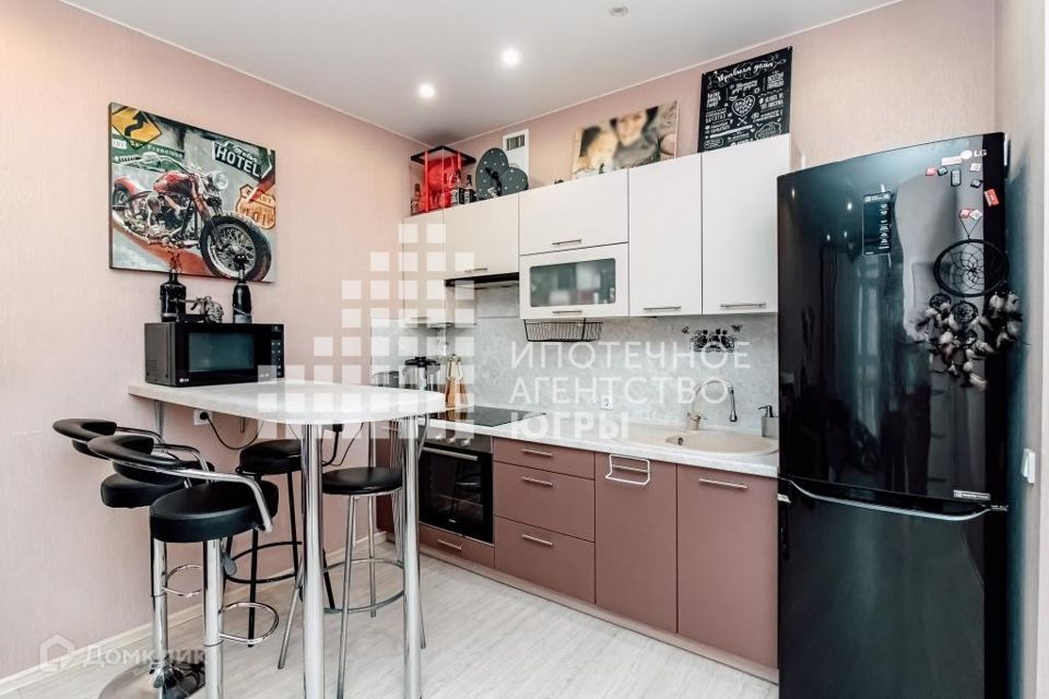 Продаётся 1-комнатная квартира, 41.3 м²