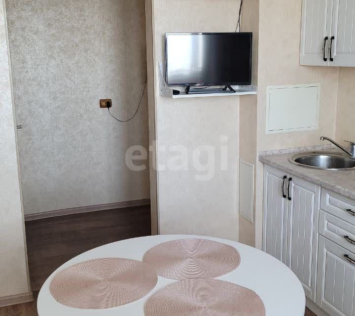 Продаётся 1-комнатная квартира, 39.3 м²